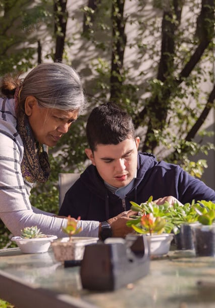 disability-support-gardening-activity-vmch